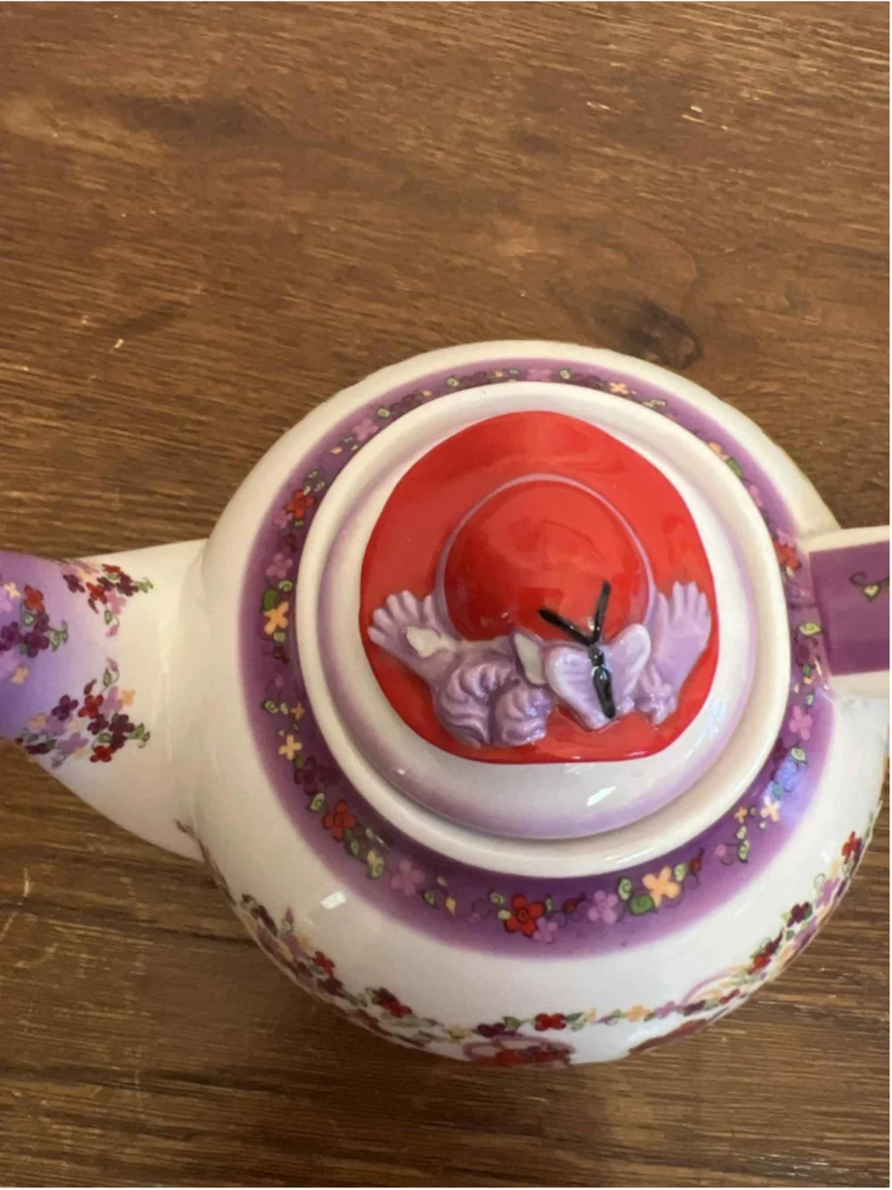 Cardew Design Red Hat Society Teapot 2004 Tea Time Collectible Novelty